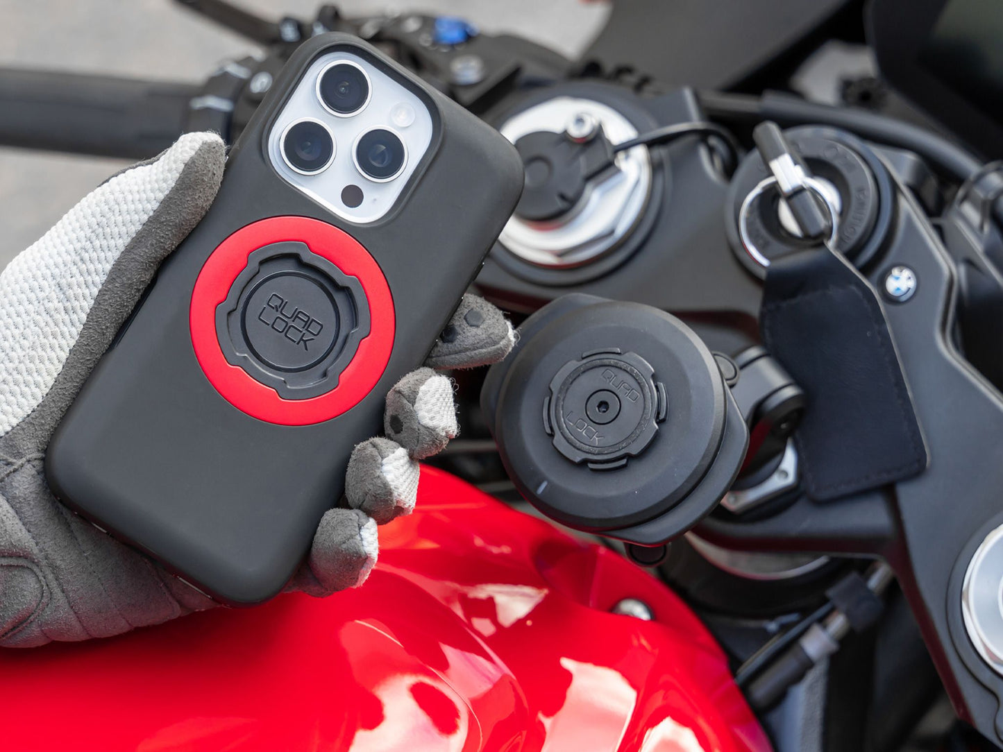 Quad Lock USB Weatherproof Wireless Charging Head